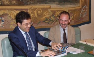 Il sindaco di Besiktas Murat Hazinedar e il consigliere delegato per la Cultura della Citta' metropolitana di Firenze Emiliano Fossi