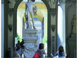 Cortile di Michelozzo