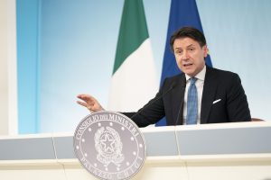 Conferenza stampa del Presidente Conte a Palazzo Chigi (da www.governo.it)