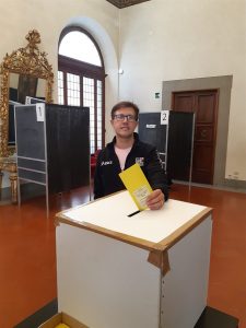 Il Sindaco Dario Nardella al seggio in Palazzo Medici Riccardi