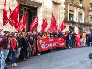 Gli Amministratori al presidio dei lavoratori della Bekaert