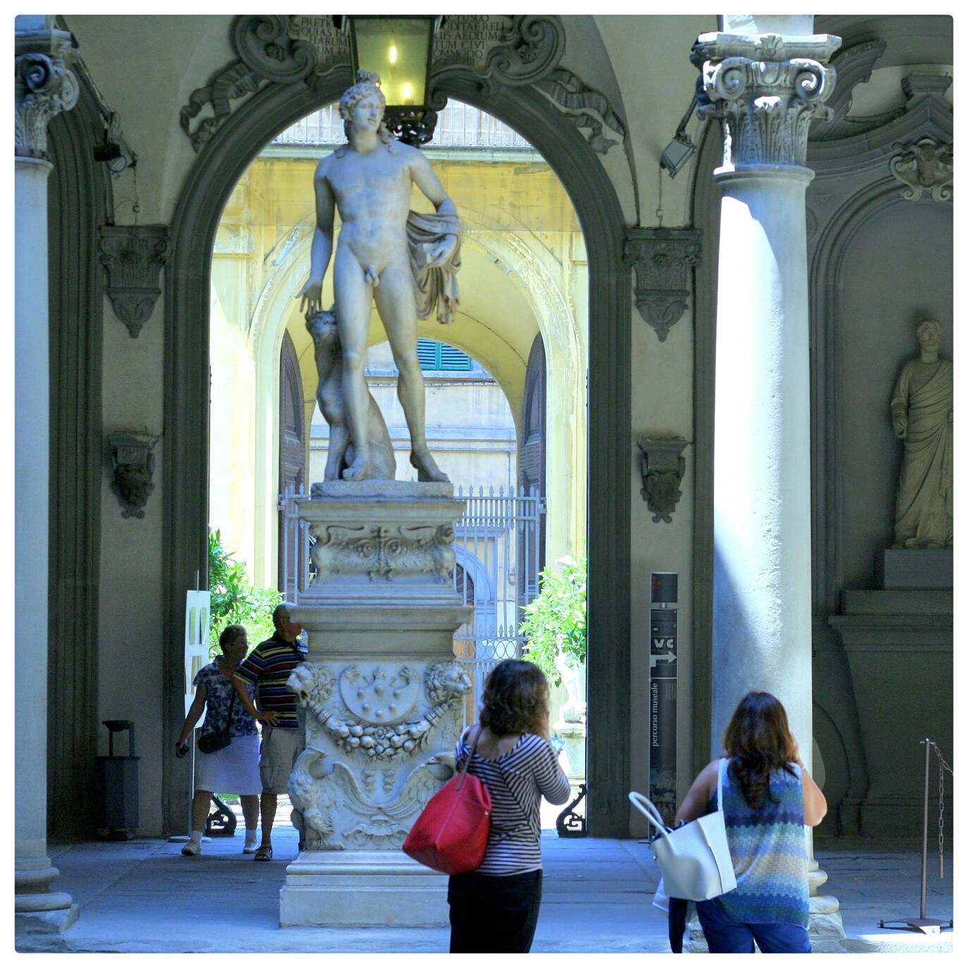 Cortile di Michelozzo