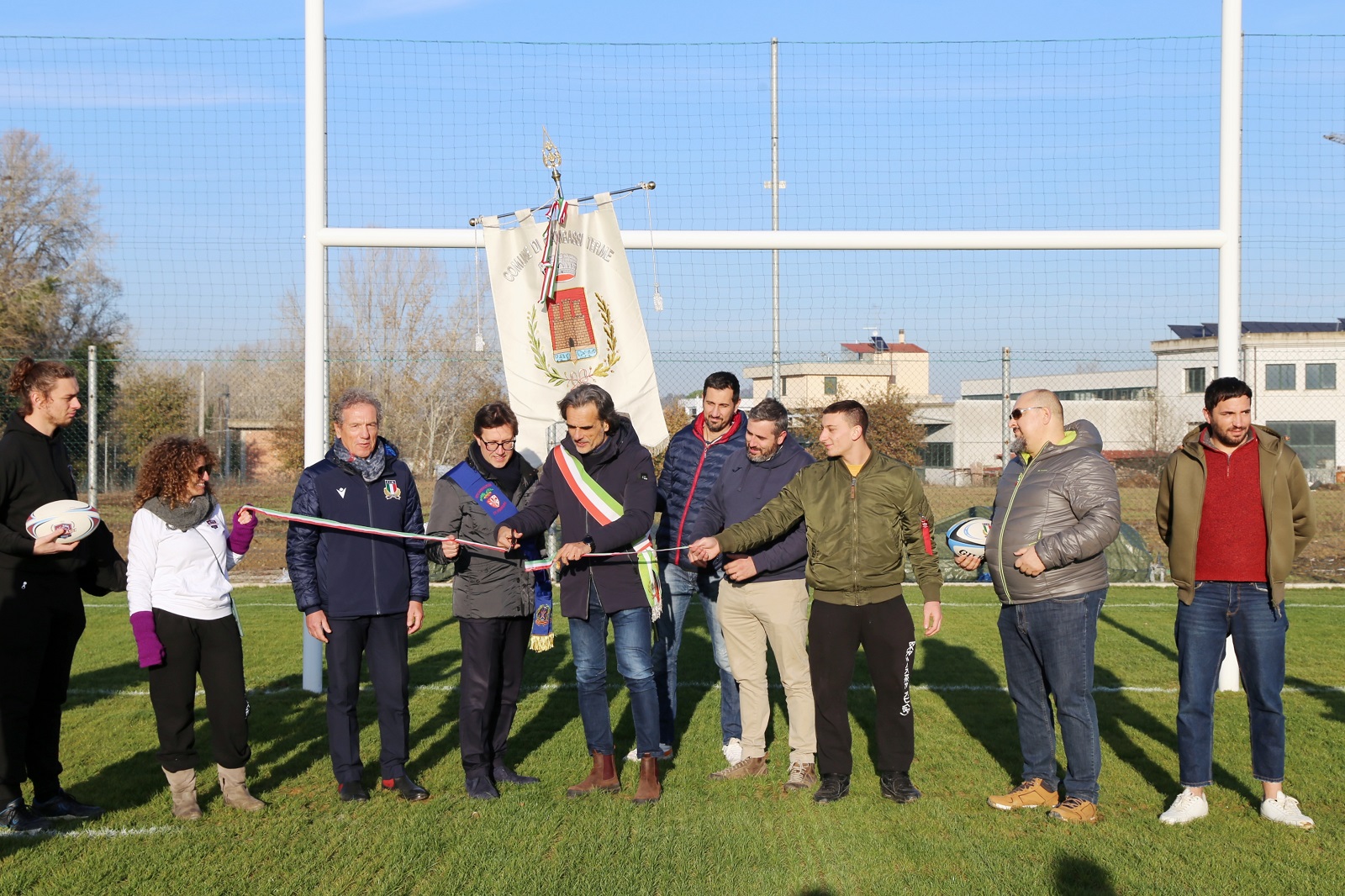 Taglio del nastro del nuovo impianto sportivo dedicato al rugby di Gambassi Terme