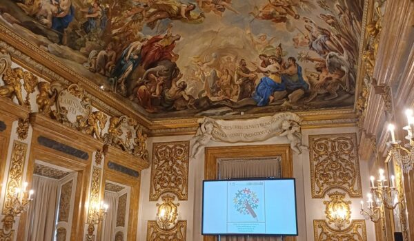 il tavolo dei relatori nella sala Luca Giordano