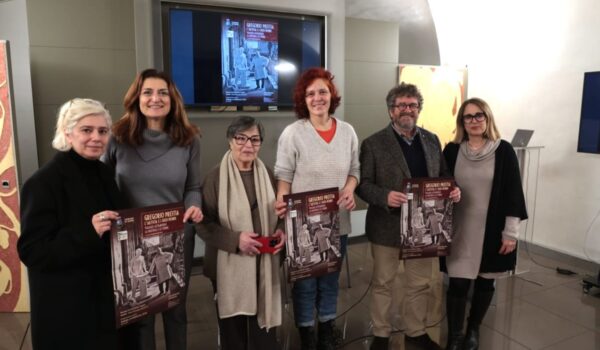 foto di gruppo in sala fallaci