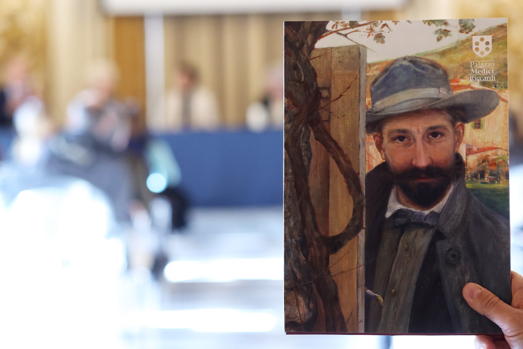 parte destra della foto raffigura il ritratto di Schlatter, parte sinistra parte del salone degli specchi