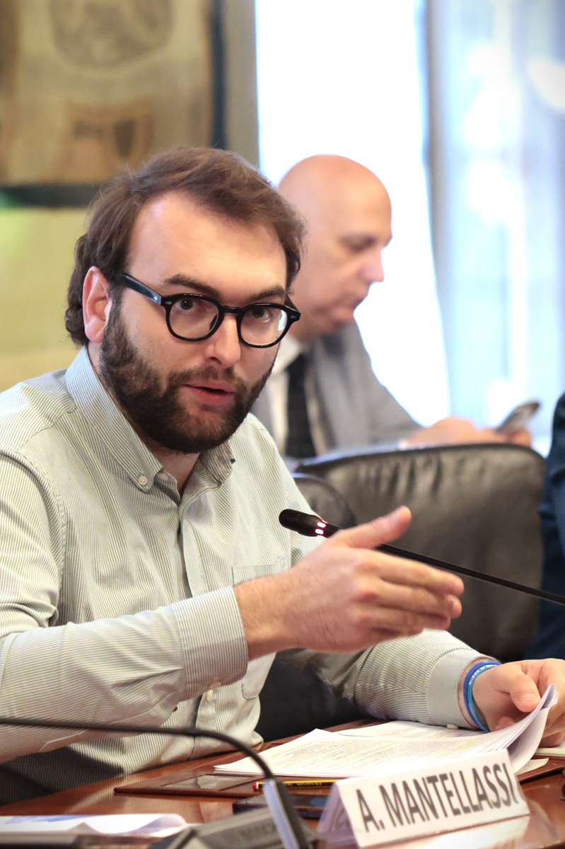 Alessio Mantellassi durante il consiglio metropolitano