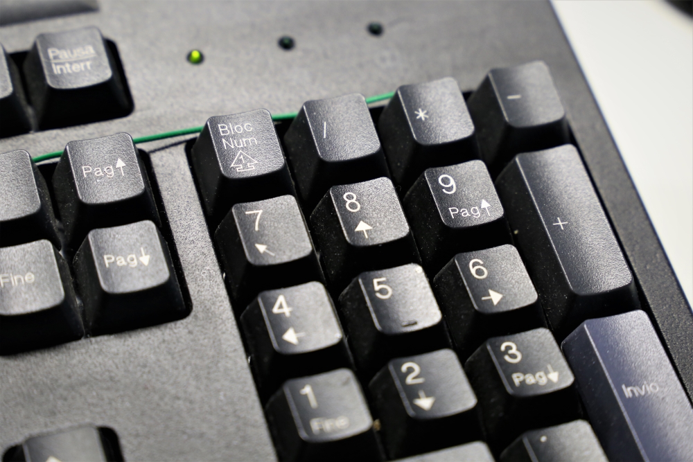 Una tastiera per indicare il concorso per istruttore contabile