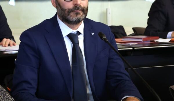 Consigliere Carlo Boni durante una seduta del consiglio metropolitano