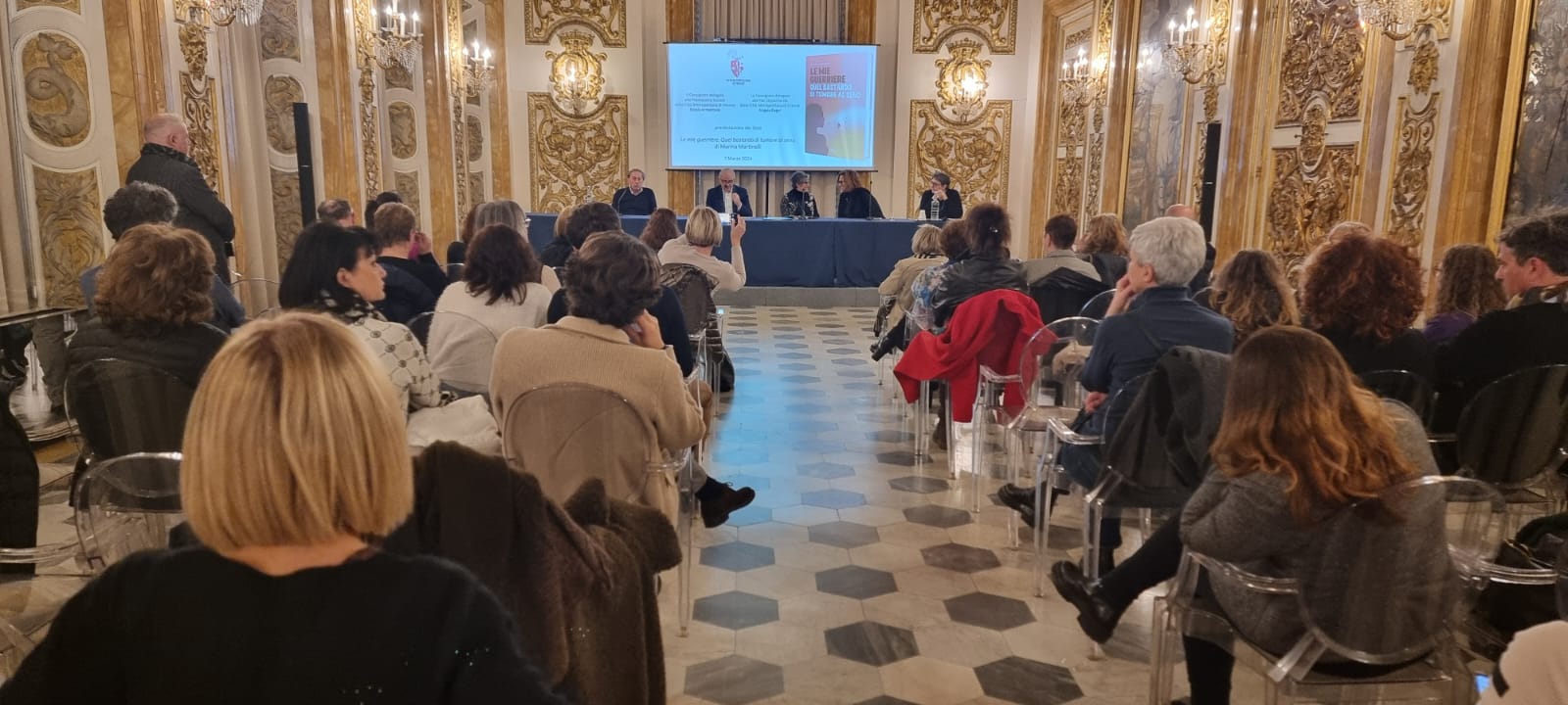 dettaglio della sala luca giordano durante la presentazione del libro