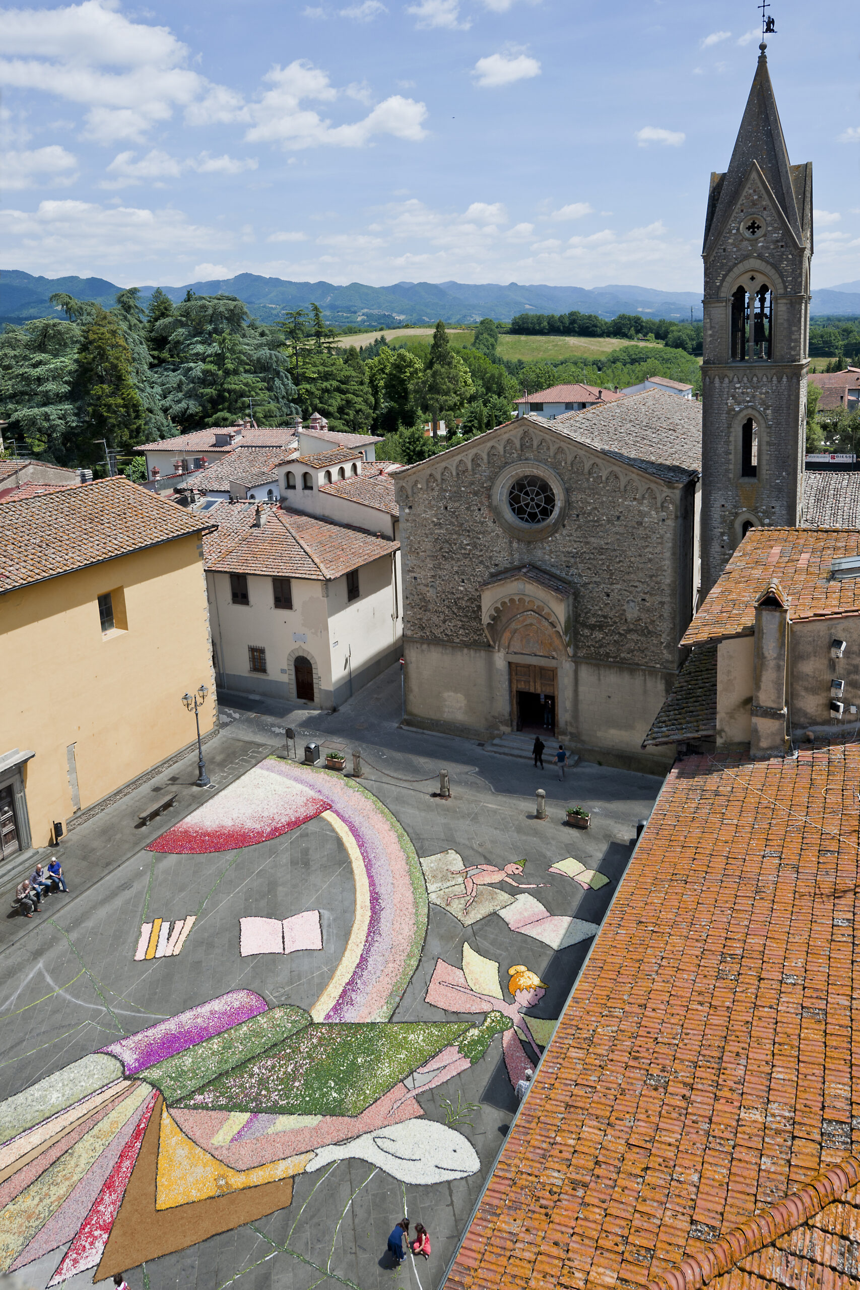 Realizzazione di un'infiorata a Scarperia