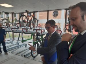 Sette ciclostazioni nelle scuole della Metrocittà Firenze