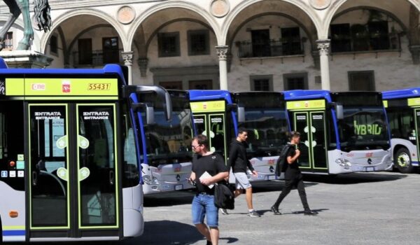 Trasporto scolastico (foto archivio di Antonello Serino)