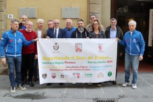 Un momento della presentazione Ciclostorica La Lastrense